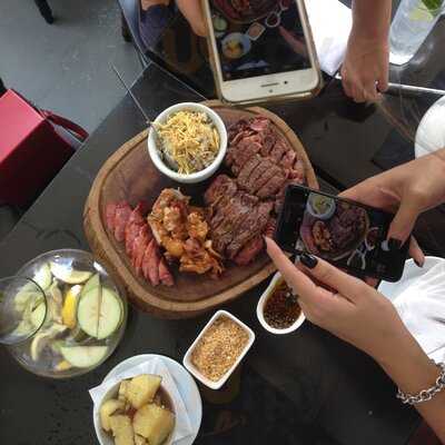 Upper - Bbq & Roof & Drinks