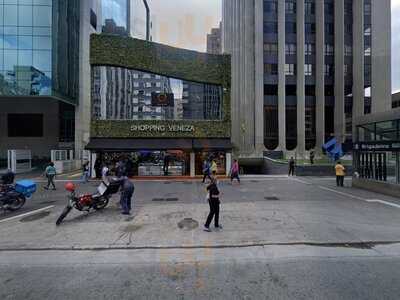 1000 Graw Cafe E Foods