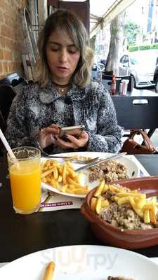 Maná Restaurant And Bar