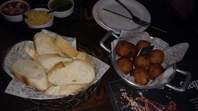 Maná Restaurant And Bar