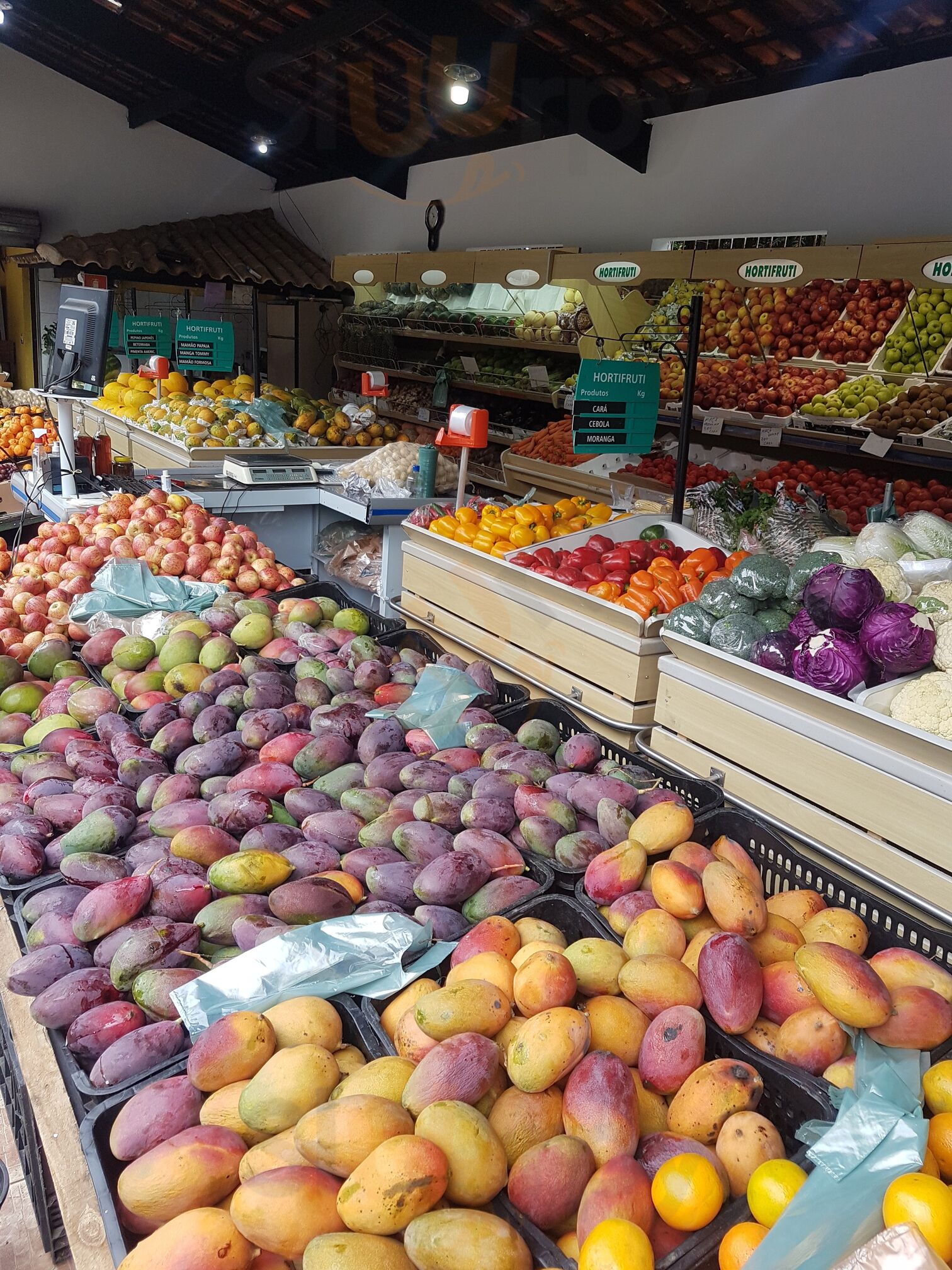 Mercadao De Frutas E Legumes