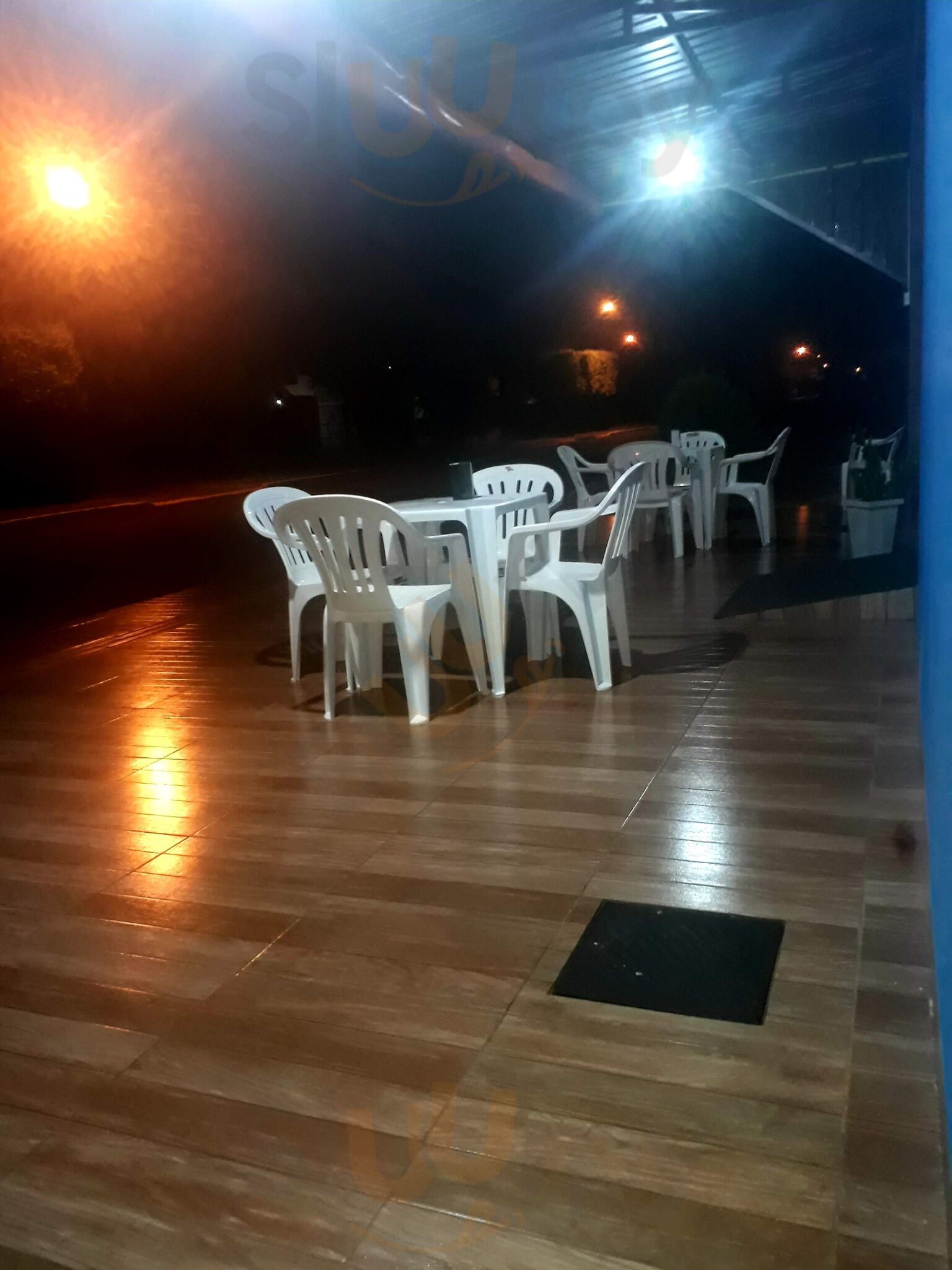 Avenida Lanches