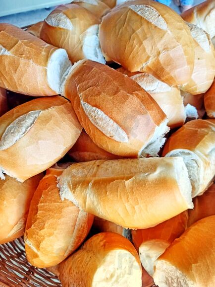 Paes E Lanches Delicias Da Chapada