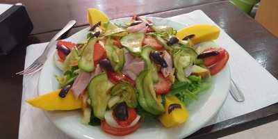 Helena Cafe & Bistro