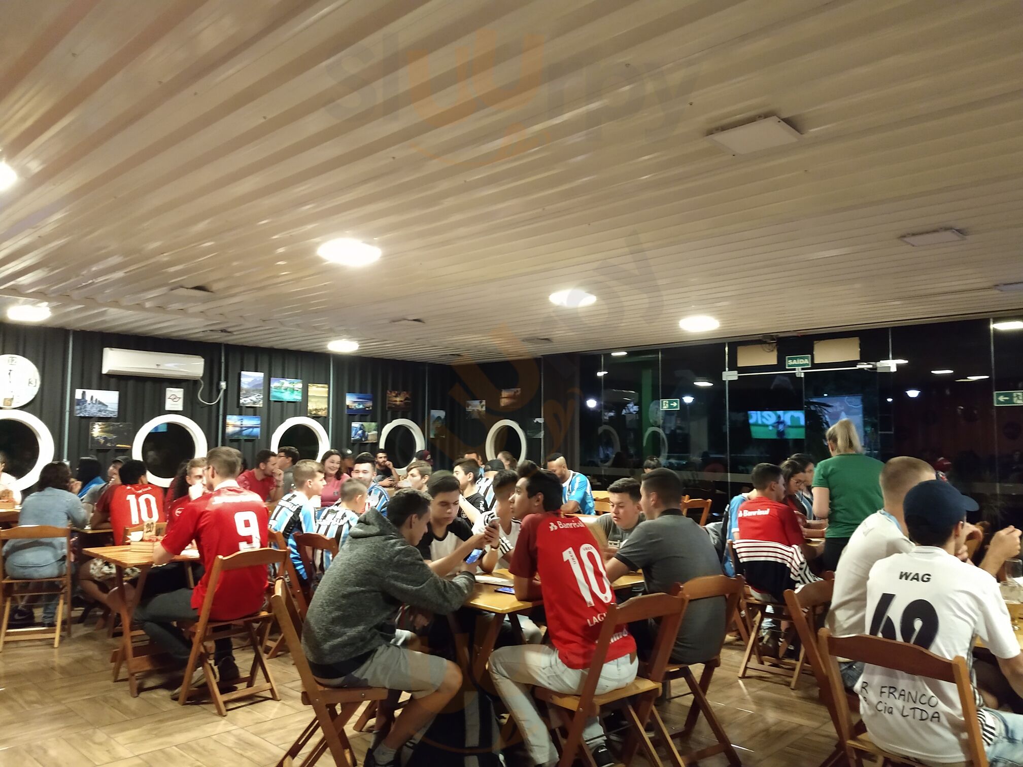 Pit Stop Container Lanches