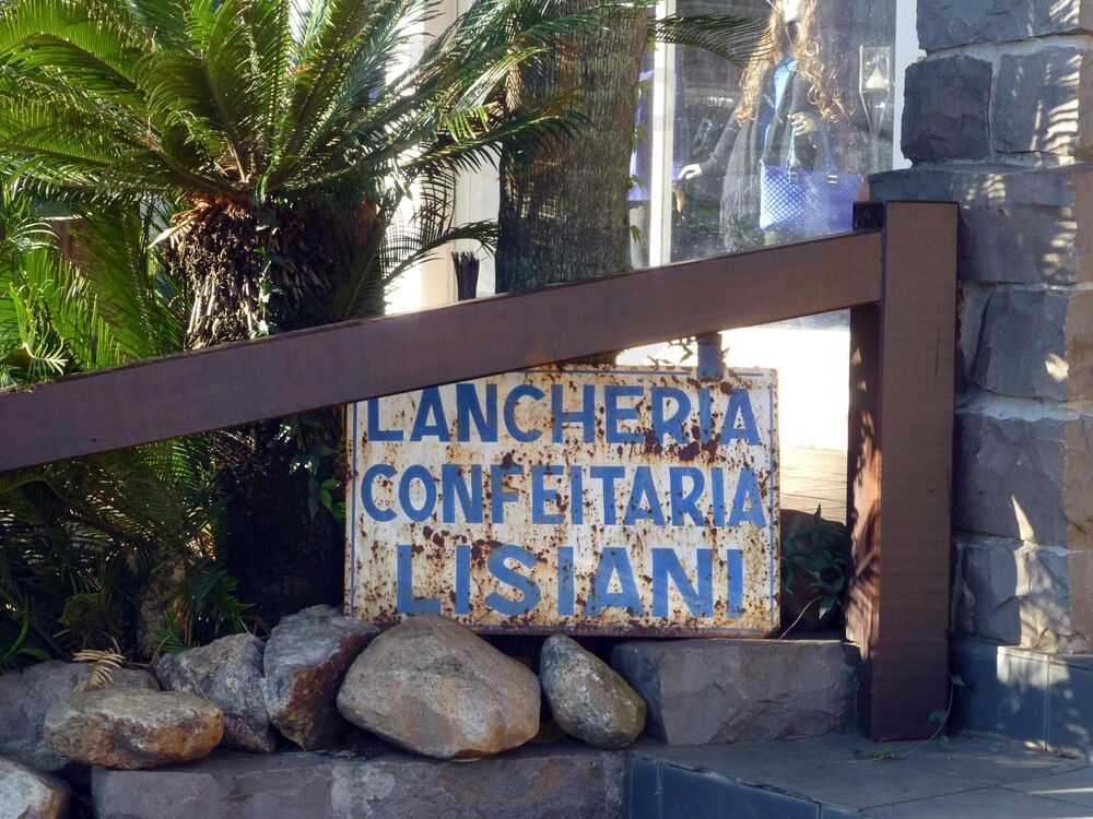 Lancheria E Confeitaria Lisiani