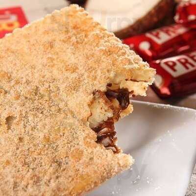 Pastel Da Lu E Restaurante