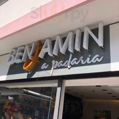 Benjamin A Padaria