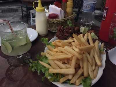 Lucy Bar Fim De Tarde