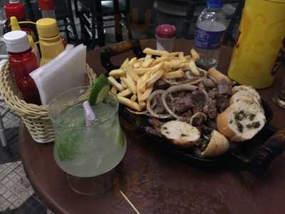 Lucy Bar Fim De Tarde