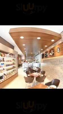 Donna Flora Delicatessen