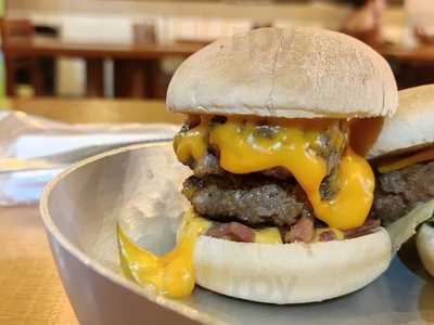 Pastelaria E Lanches Do Bochecha