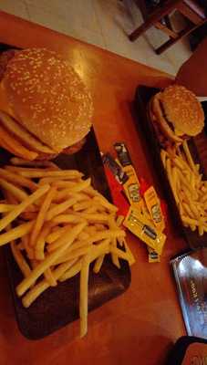 Pastelaria E Lanches Do Bochecha