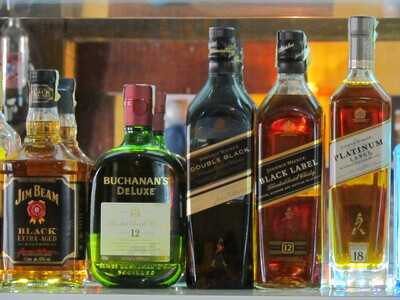 Chanés 57 Bar & Club