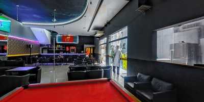 Chanés 57 Bar & Club