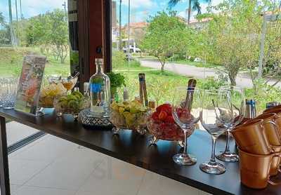 Bl Drinks Bartenders