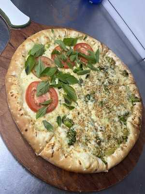 Pizzaria E Esfiharia Tassadinha