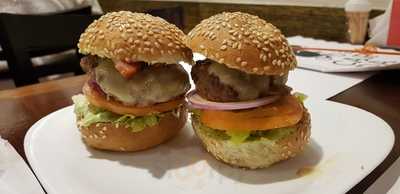 Lunaticos Bar & Hamburgueria