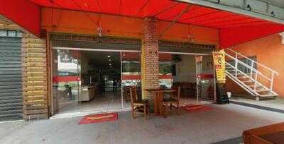 Bohemia's Bar E Grill