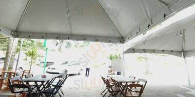 Bohemia's Bar E Grill