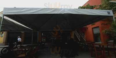 Bohemia's Bar E Grill