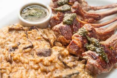 Serrana Saladas & Grelhados