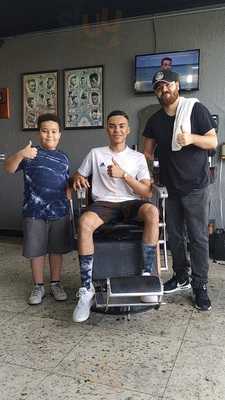 Barbudos Barbearia Augusto Tolle