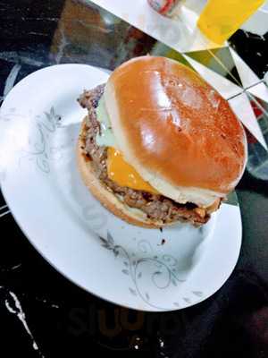 Lanchonete E Sorveteria Aguia Dourada