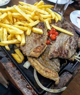 Franci's Lanchonete E 'baiao De Dois'