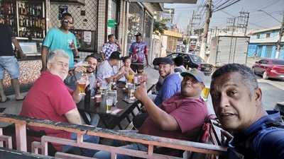 Gatao Almoco E Lanches