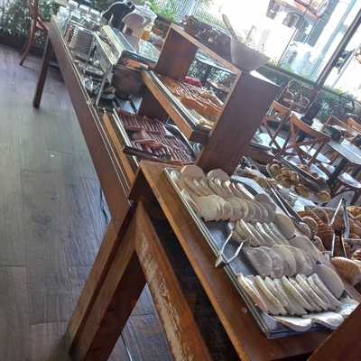 Mezzo A Mezzo Pizzaria