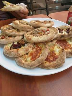 Loliz Restaurante & Pizzaria