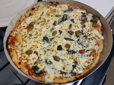 Xis Pizza