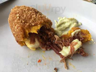 Gildes Macedo De Souza Emporio