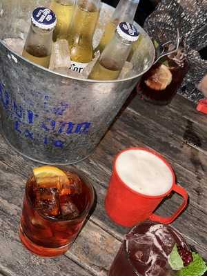 Pizza Parlor E Auto Pizza