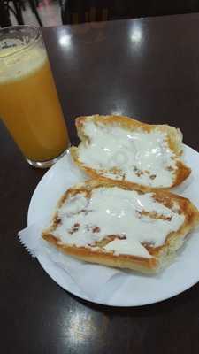 Paes E Doces Nova Regis