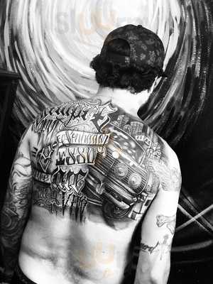 Black Flag Tatto Bar