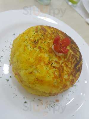 Jully's Potato & Burguer