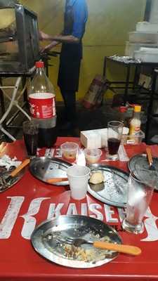 Pau No Gato Espetinhos