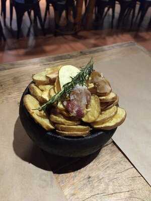 Ocara Burger & Drinks