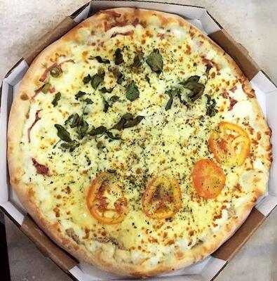 Familia Tony Pizzaria