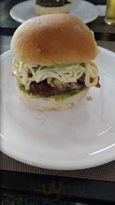 Dora's Bar - Pizza & Burger