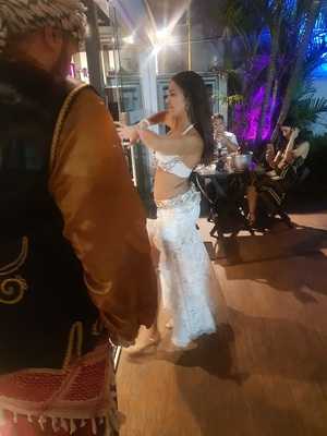 Bu Ali Bar E Restaurante