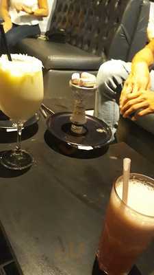 Bu Ali Bar E Restaurante