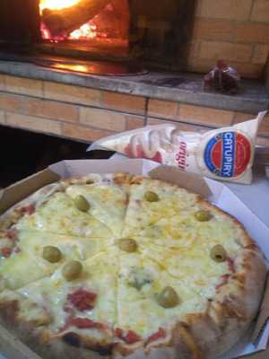 'queen's Pizzaria