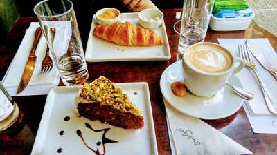 B & W Jardins Cafeteria