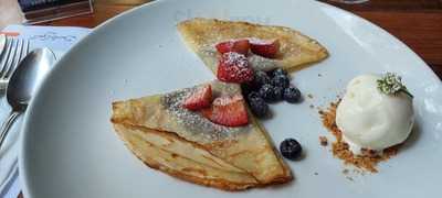 B & W Jardins Cafeteria