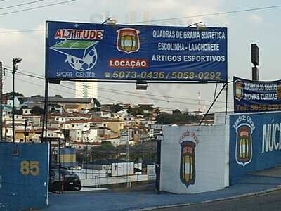 Altitude Bar E Grill