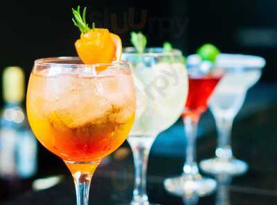 Sr. Balthazar Lounge & Bar