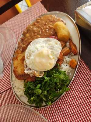 Lanchonete E Pizzaria Clelia